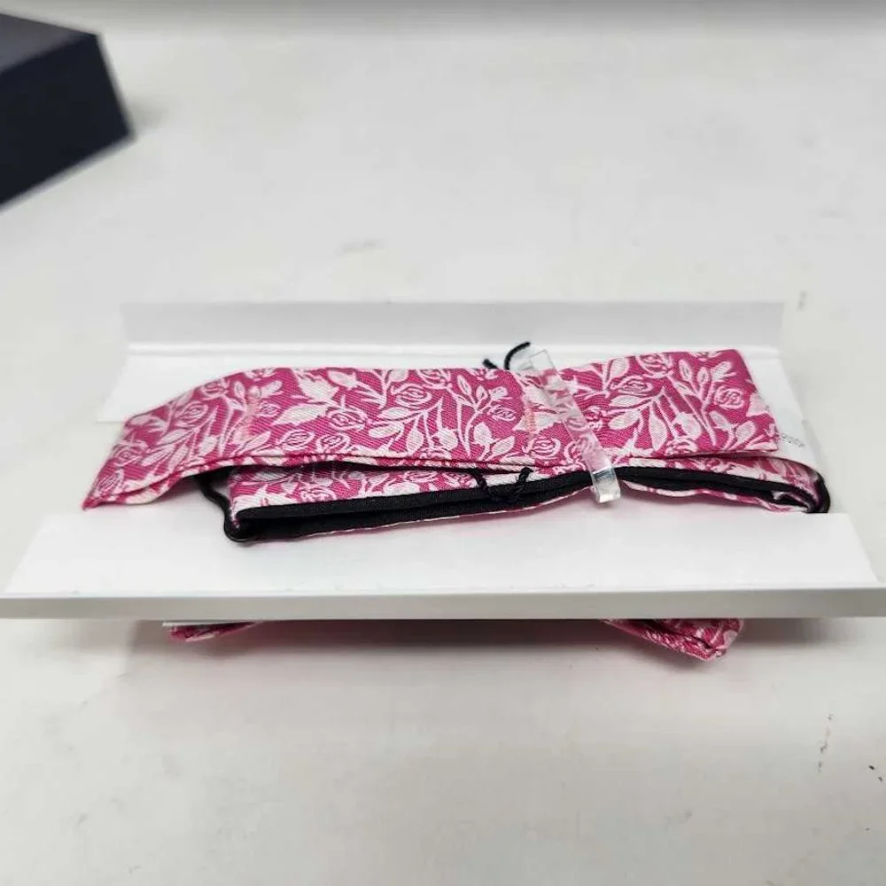New boys Vineyard Vines Kentucky Derby rose floral bow tie